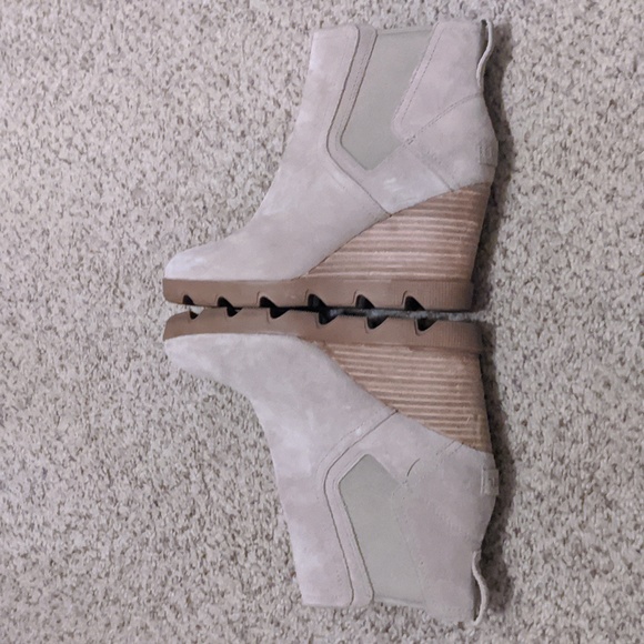 Sorel Joan Chelsea Boot - Picture 3 of 7